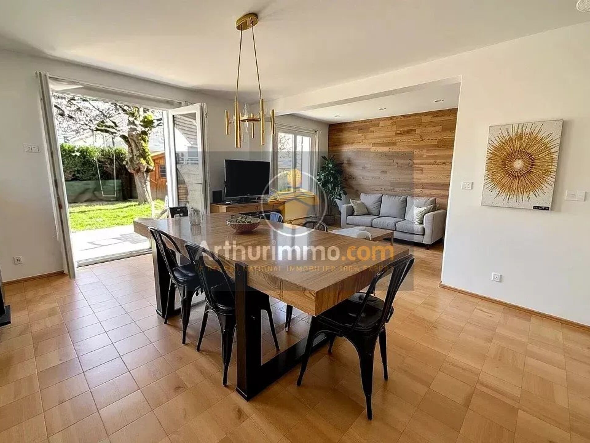 Maison 5 pièces 95 m² · à Brie-Comte-Robert · 95 m² · 305 000 €