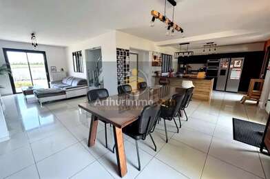 Maison 8 pièces 389000 €