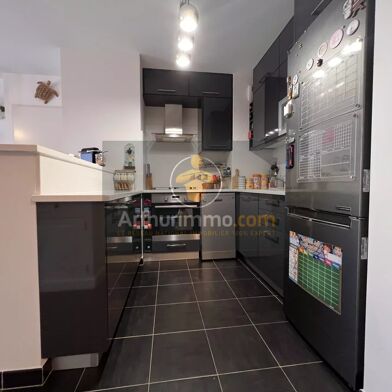 Appartement 3 pièces 235000 €