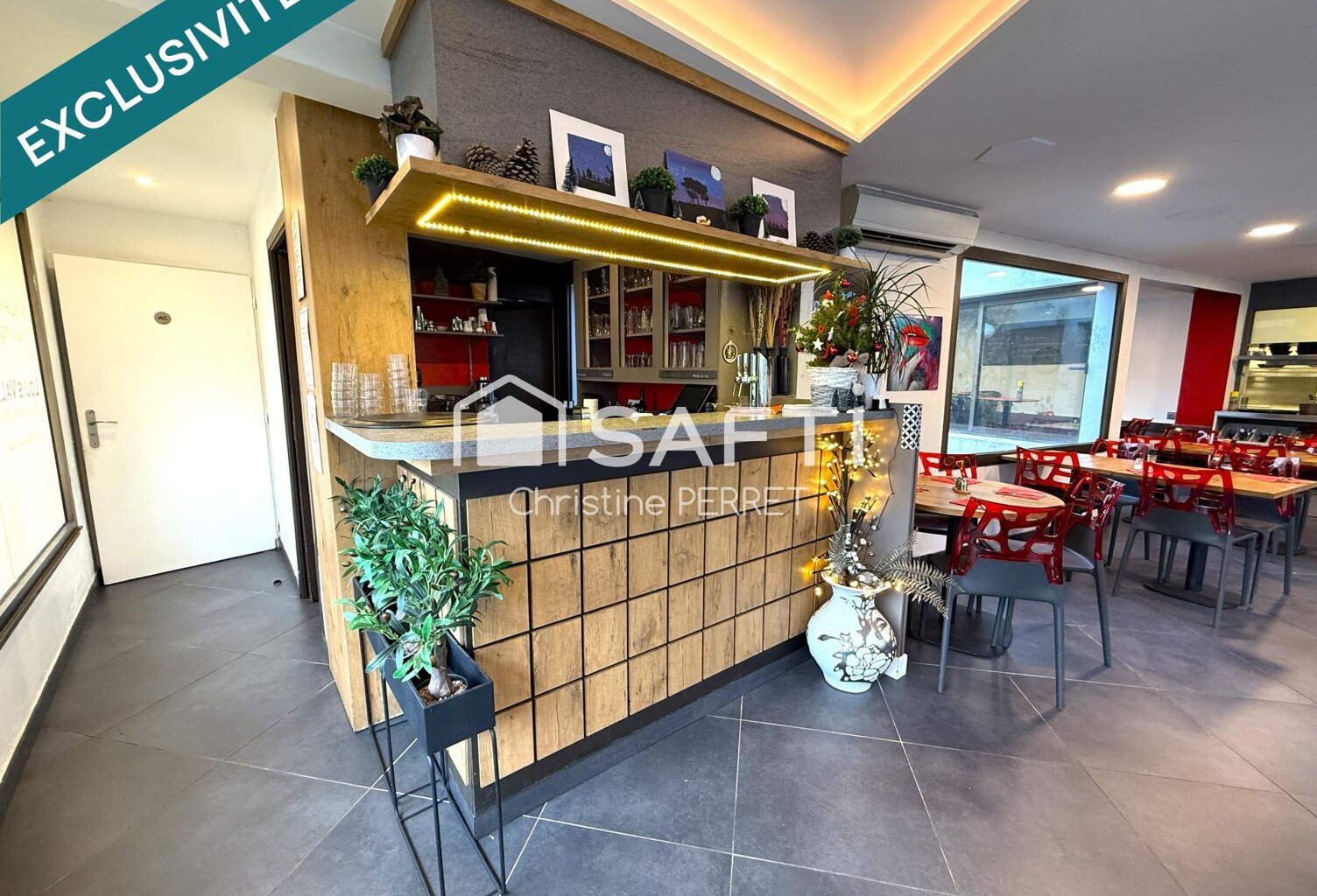 Bar restaurant Murs et fonds à côté de la Gare — photo 1