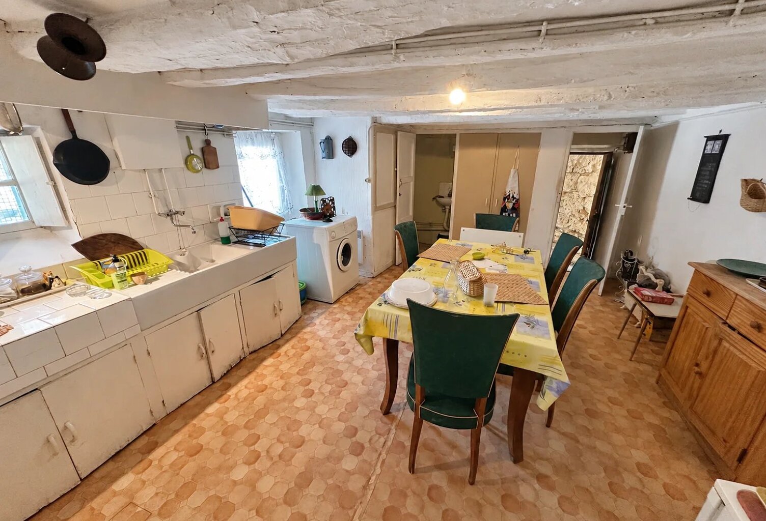 appartement  traversant 2 chambres,  une cave. 25m2 — photo 1