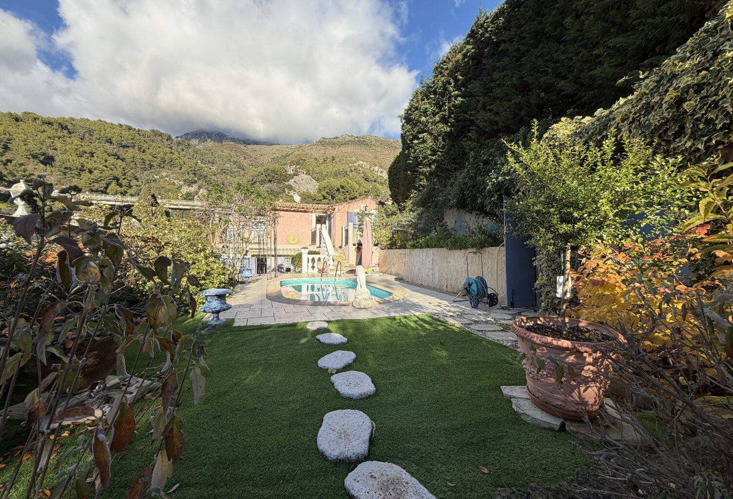 Maison — photo 1