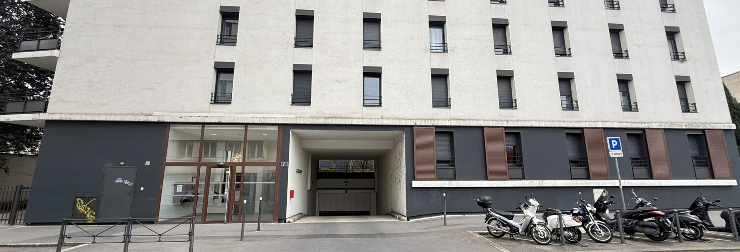 Garage  14 m² à louer à Lyon 9 (69009)