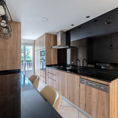 Appartement 4 pièces 275000 €