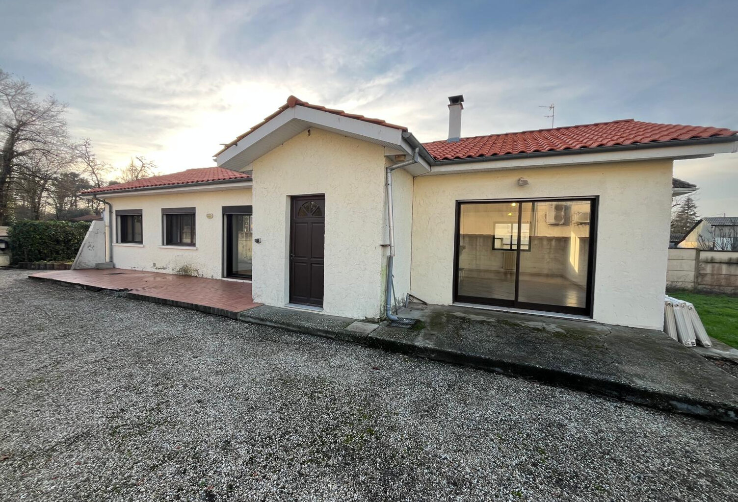 PAREMPUYRE - EXCLUSIVITE - Maison T5 de 107m2 environ sur un — photo 1