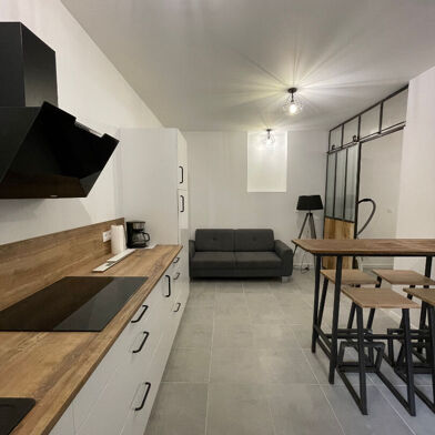 Appartement 1 pièces 560 €