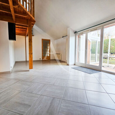 Maison 5 pièces 1500 €