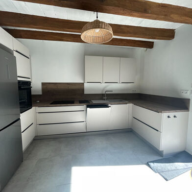 Maison 5 pièces 880 €