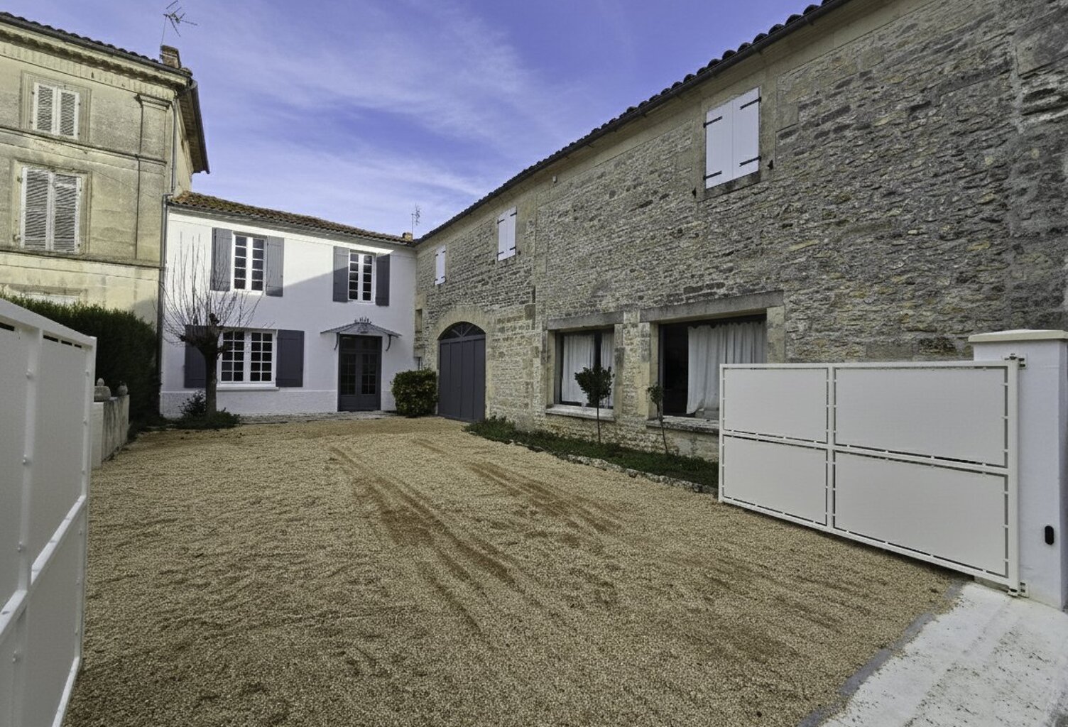 Maison — photo 1