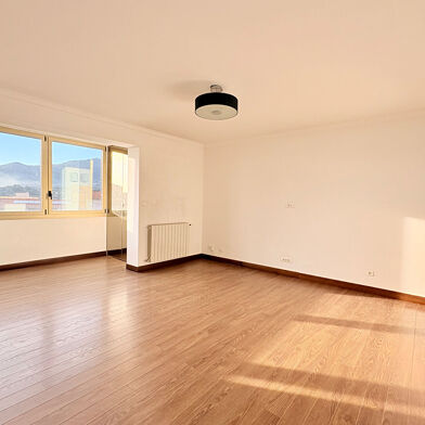 Appartement 4 pièces 315000 €