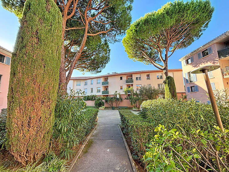 Fréjus - Appartement T3 de 61 m² avec garage, au calme et proche des commerces — photo 1