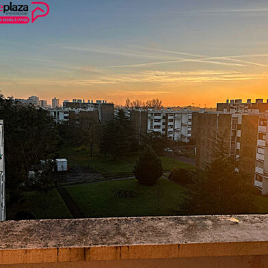 Appartement 4 pièces 275000 €