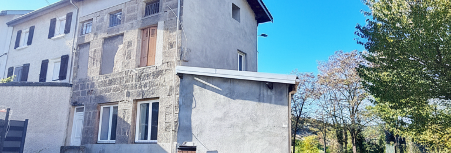 Maison 4 Pièces 115 m² à vendre à Saint-Genest-Lerpt (42530)