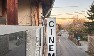 Commerce 5 Pièces  m² à vendre à La Côte-Saint-André (38260)