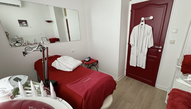 Local commercial 3 pièces  à vendre Tours 37000