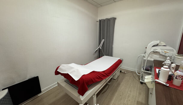 Local commercial 4 pièces  à vendre Tours 37000