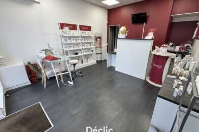Commerce 3 pièces 33800 €