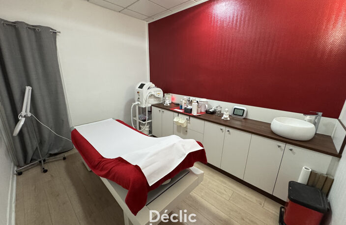 FONDS DE COMMERCE INSTITUT DE BEAUTÉ / SALON ESTHÉTIQUE À VENDRE  EMPLACEMENT N°1 À TOURS — photo 3