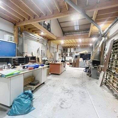 Commerce  375000 €