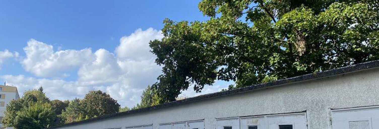 Garage  13 m² à louer à Avon (77210)