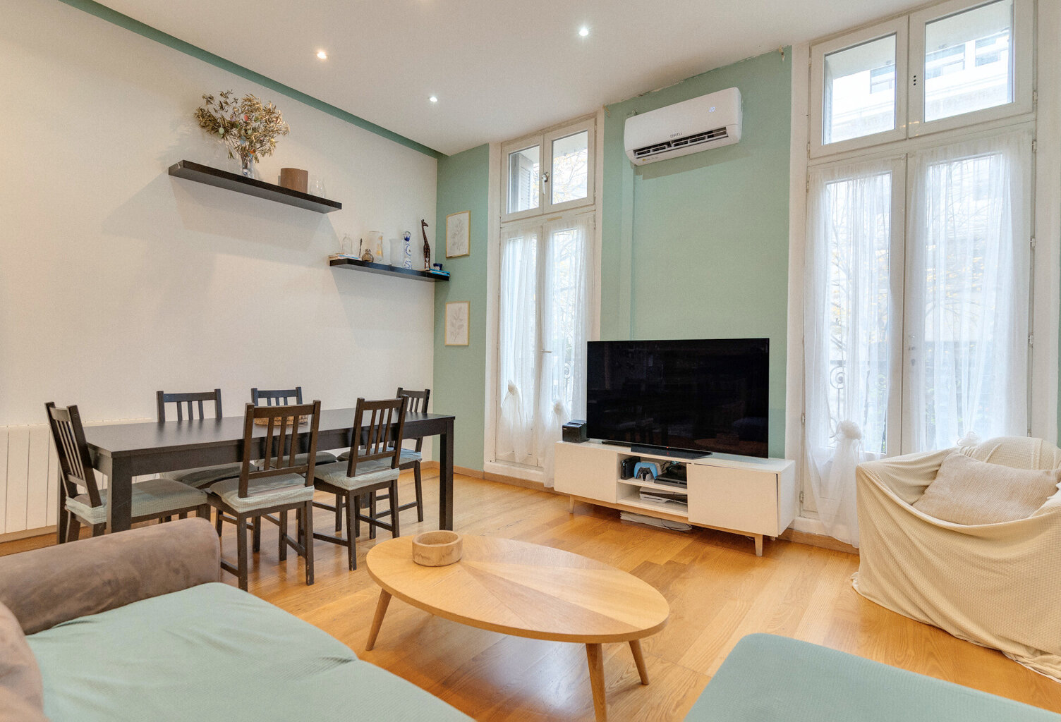 Marseille 2 ème Joliette  à vendre 5 pièces — photo 1