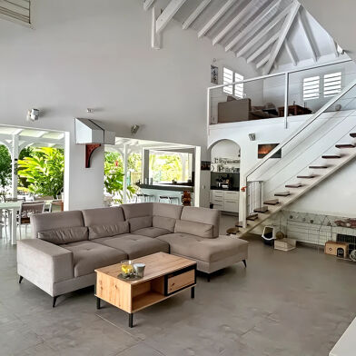 Maison 5 pièces 599000 €