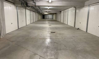 Garage  13 m² à vendre à Saint-Cyr-sur-Mer (83270)