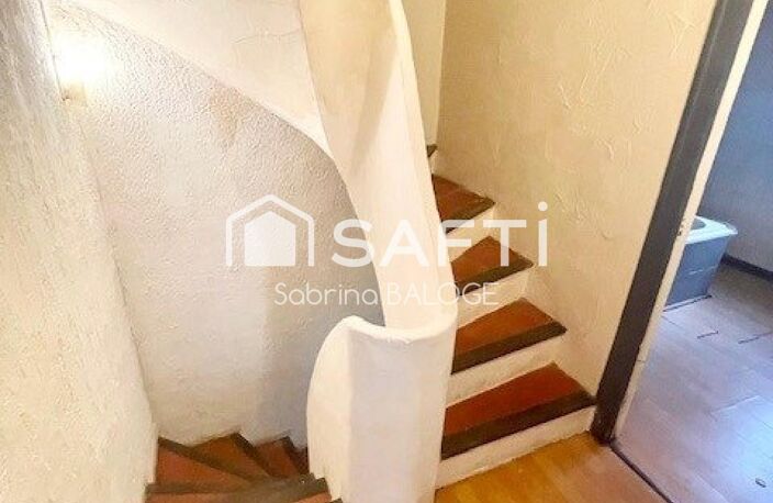 Maison à rénover plus grand espace de stockage — photo 3