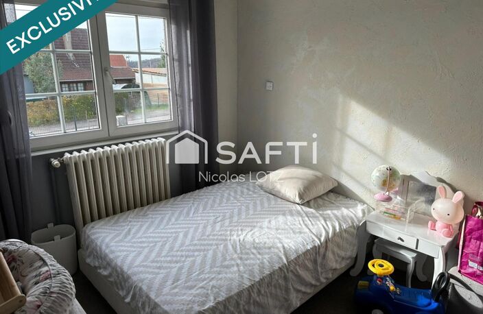 À RÉNOVER  BEAU POTENTIEL POUR RÉSIDENCE PRINCIPALE — photo 5