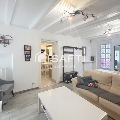 Maison 5 pièces 1350 €