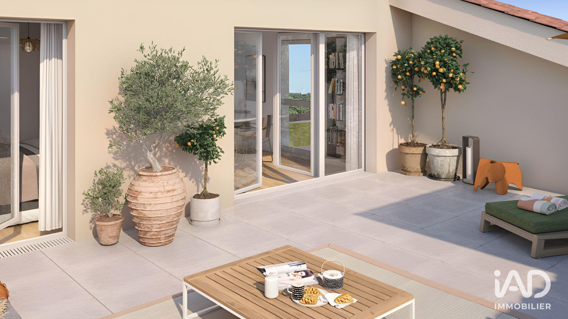 Bormes-Les-Mimosas - 66m² - 3p. - 2ch.