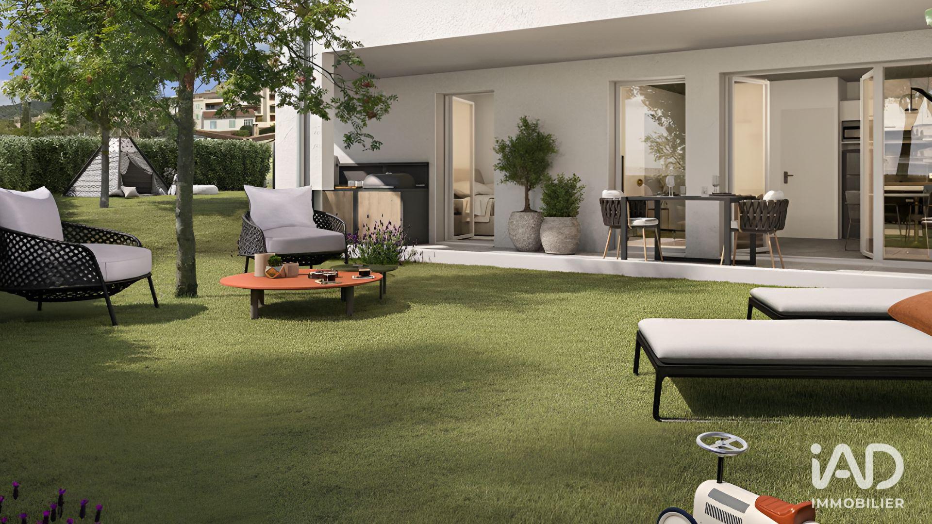 Bormes-Les-Mimosas - 82m² - 4p. - 3ch.