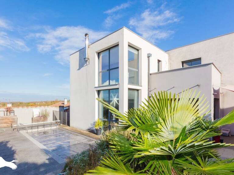 Contemporaine de 6 pièces principales — photo 1