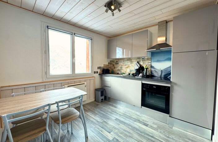Rare à la vente : 2 pièces rénové, exposé sud — photo 3