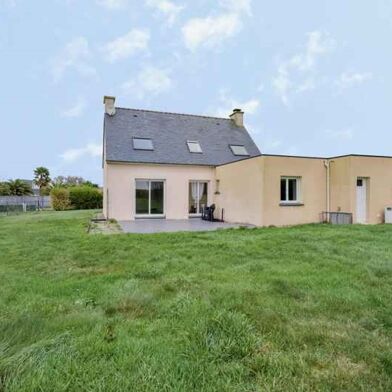 Maison 8 pièces 301815 €