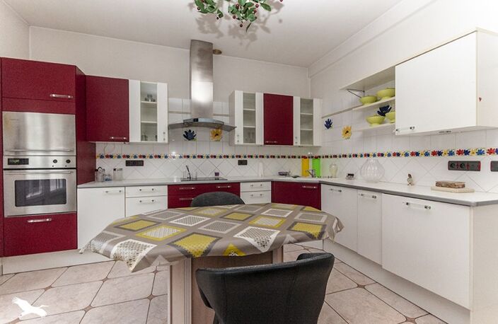 Maison de ville de 8 pièces principales — photo 2