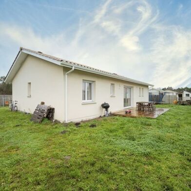 Maison 4 pièces 241960 €