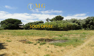 Terrain  1074 m² à vendre à Saint-Gilles (30800)