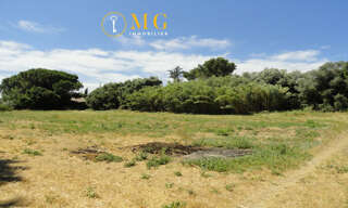 Terrain  1074 m² à vendre à Saint-Gilles (30800)