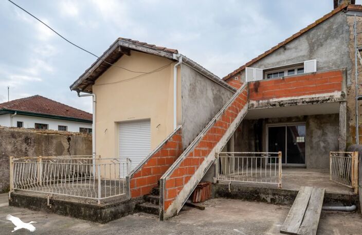 Maison de bourg de 6 pièces principales — photo 2