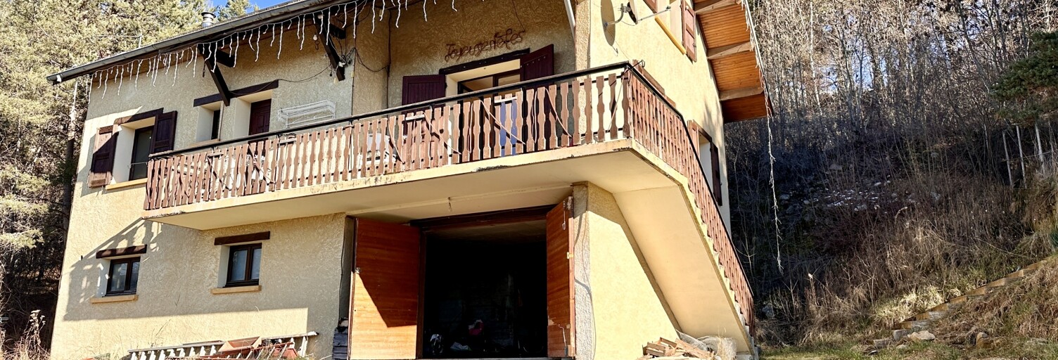 Maison 6 Pièces 124 m² à vendre à Montclar (04140)