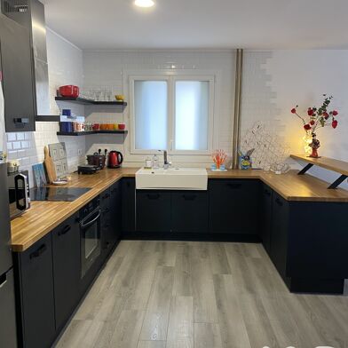 Appartement 4 pièces 315000 €