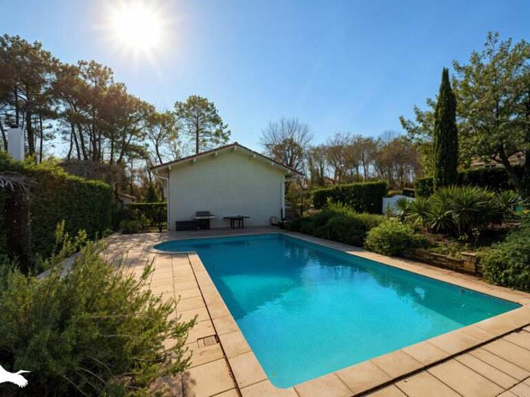 Villa de 5 pièces principales — photo 1