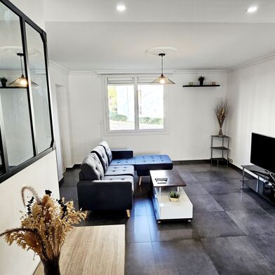 Appartement 5 pièces 187000 €