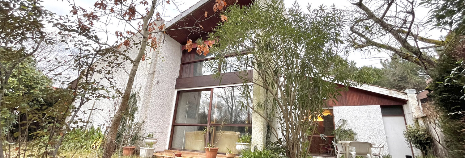 Maison 8 Pièces 187 m² à vendre à Mérignac (33700)