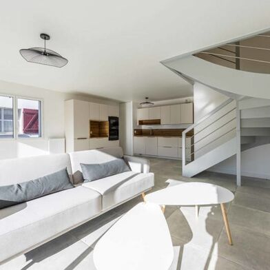 Appartement 5 pièces 472500 €