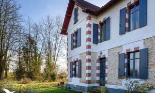 Maison 9 Pièces 171 m² à vendre à Saint-Pierre-du-Mont (40280)