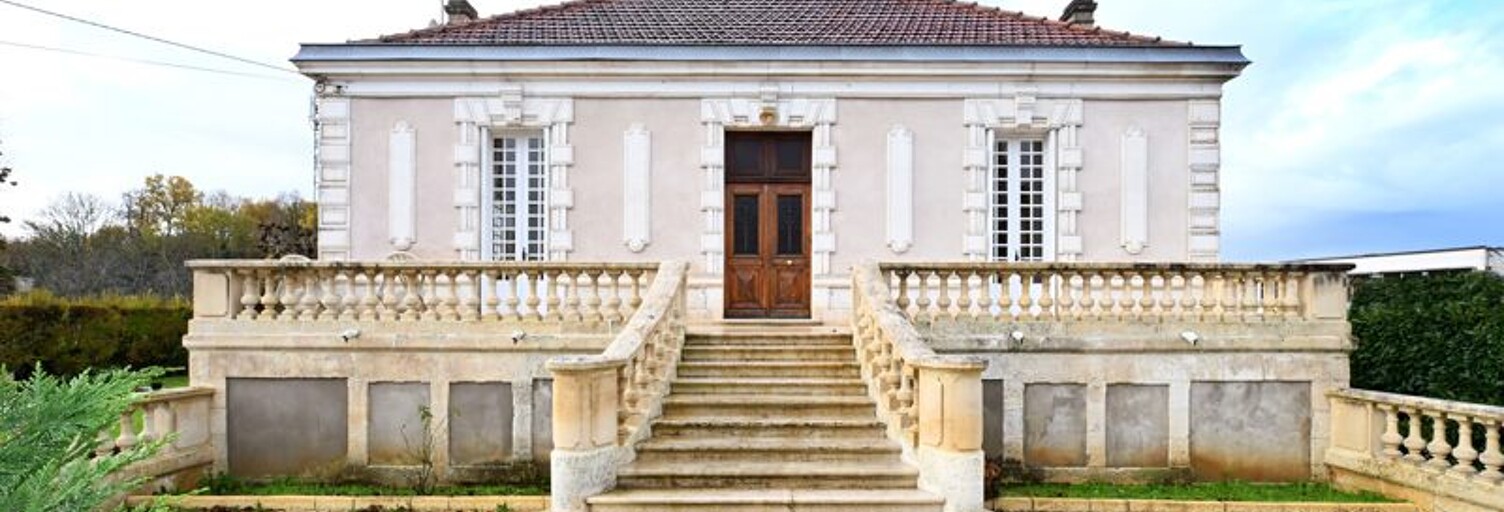 Maison 10 Pièces 357 m² à vendre à Vœuil-et-Giget (16400)