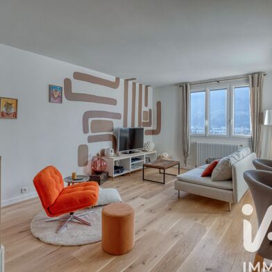 Appartement 4 pièces 180000 €