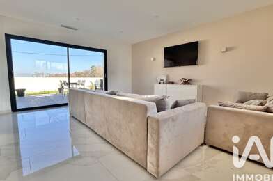 Maison 4 pièces 384000 €